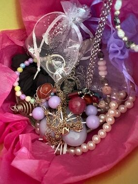 Mystery jewelry box